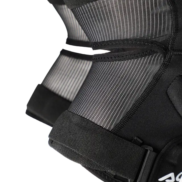 AC X-Knee Knee Guard Soft Adult Black 