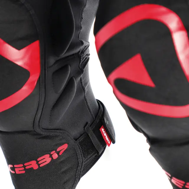 AC X-Knee Knee Guard Soft Adult Red 