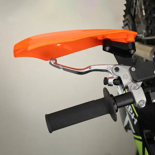 AC Handguard Linear Finnes i flere farger 