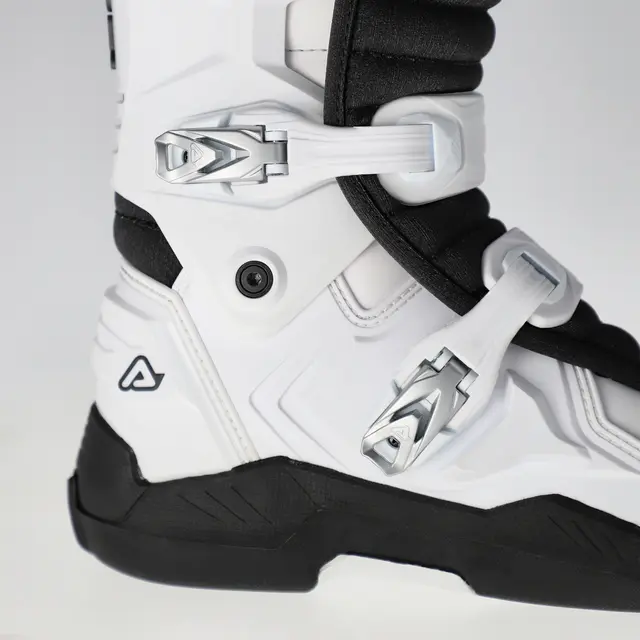 AC Boots Whoops Finnes i flere varianter 