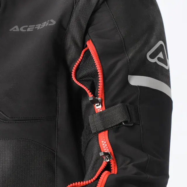 AC Jacket Rally Pro Finnes i flere varianter 