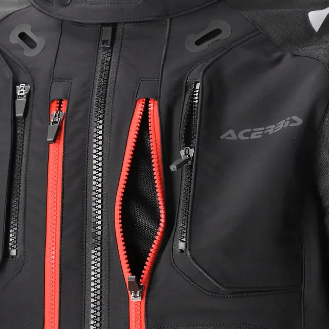 AC Jacket Rally Pro Finnes i flere varianter 