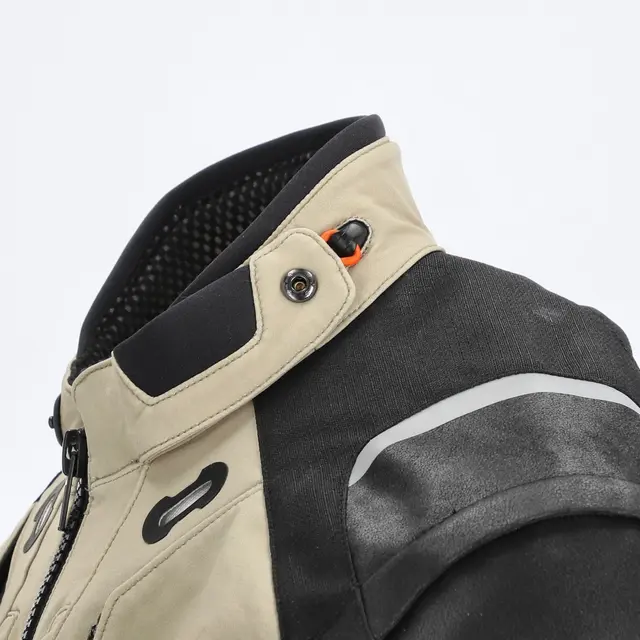 AC Jacket Rally Pro Finns i flera varianter 