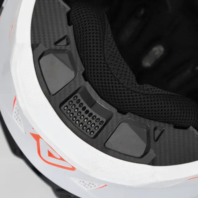 AC Helmets T711 Finns i flera varianter 