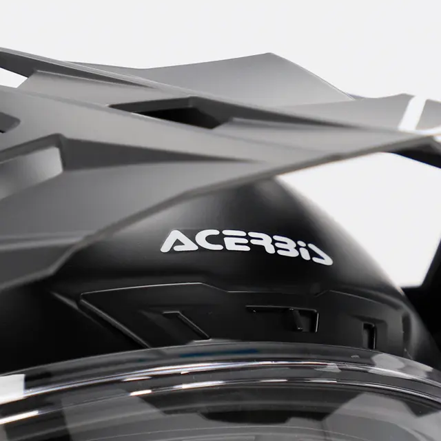 AC Helmet Attack Black 2 