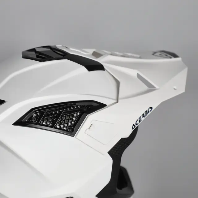 AC Helmet Airstrike-X Finns i flera varianter 