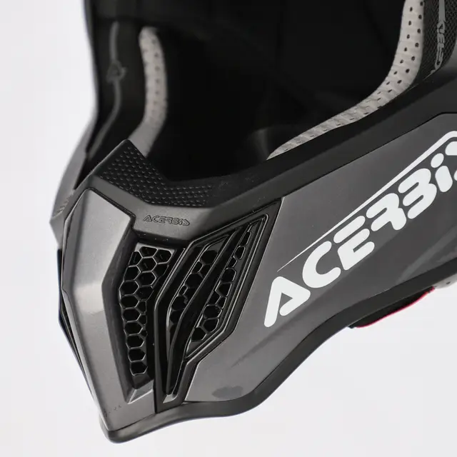 AC Helmet Airstrike-X Finns i flera varianter 