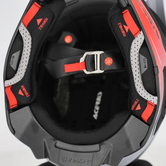 AC Helmet Airstrike-X Finnes i flere varianter 