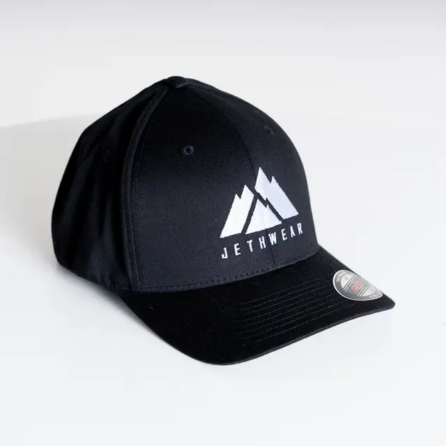 JW  - FlexFit Cap  Mountain Cap Black/White 